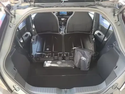 Photo 11 Toyota Aygo X  116h Graphic