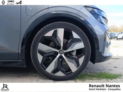Photo 8 Renault Megane  E-Tech Electric EV60 220ch Techno super charge