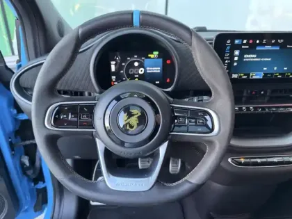 Photo 13 Abarth 500  e 155ch Scorpionissima