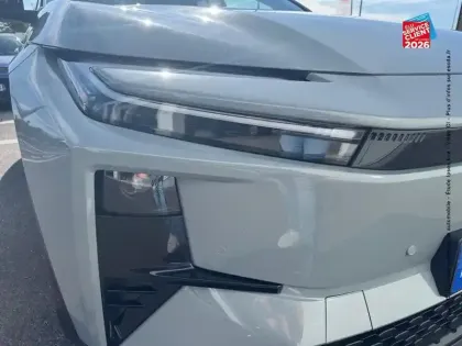 Photo 12 Toyota C-HR + 224ch 77kWh Design Grande Autonomie NG25