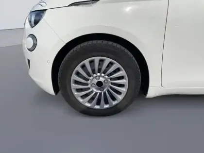 Photo 8 Fiat 500  e 95ch MY23