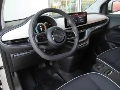 Photo 10 Fiat 500  e 118ch MY23