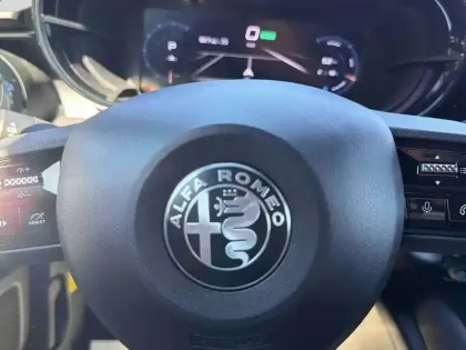 Photo 11 Alfa Romeo Junior  Elettrica 156ch Speciale