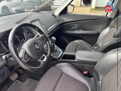 Photo 14 Renault Scenic  1.3 TCe 140ch Intens EDC - 21
