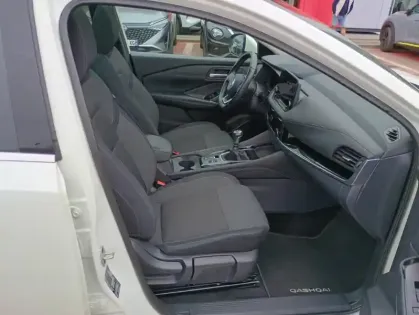 Photo 12 Nissan Qashqai Mild Hybrid 140 ch N-Style 5p
