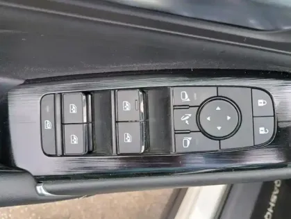 Photo 26 Nissan Qashqai Mild Hybrid 140 ch N-Style 5p
