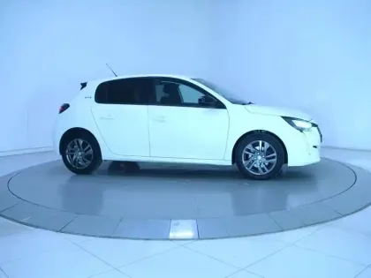 Photo 12 Peugeot 208  BlueHDi 100 S&S BVM6