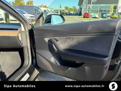 Photo 25 Tesla Model 3  Long-Range RWD