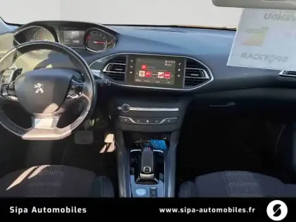 Photo 14 Peugeot 308  PureTech 130ch S&S EAT8