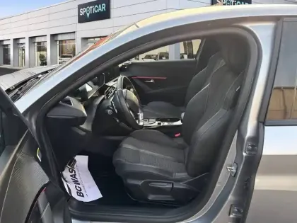 Photo 8 Peugeot 208  PureTech 130 S&S EAT8