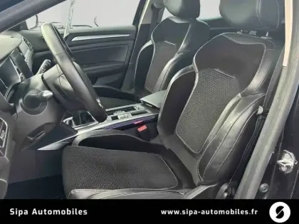 Photo 11 Renault Megane Mégane IV Berline TCe 130 Energy