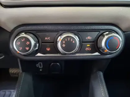 Photo 30 Nissan Micra  IG-T 92 Xtronic