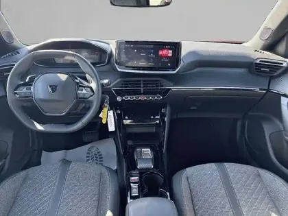 Photo 7 Peugeot 2008  Hybrid 145 e-DCS6