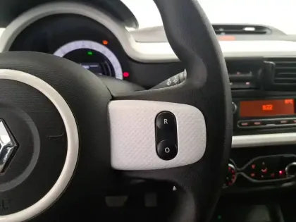 Photo 30 Renault Twingo  III E-Tech