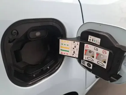 Photo 19 Renault Twingo  III E-Tech