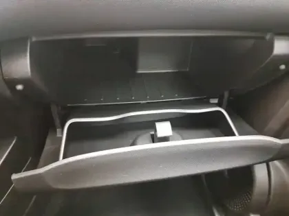 Photo 37 Renault Twingo  III E-Tech