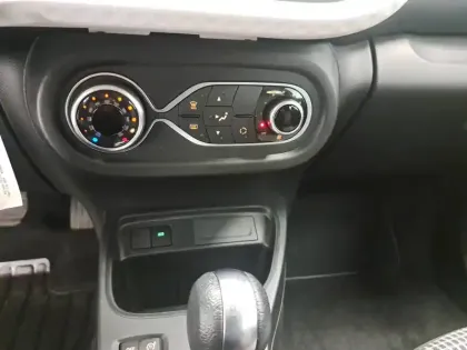 Photo 34 Renault Twingo  III E-Tech