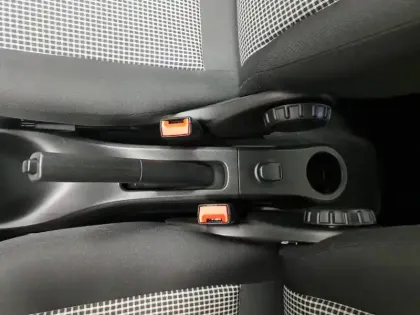 Photo 32 Renault Twingo  III E-Tech