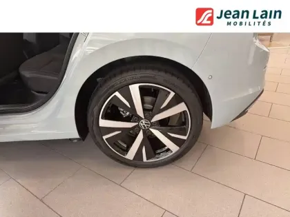 Photo 8 Volkswagen Golf  1.5 eTSI EVO2 116 DSG7