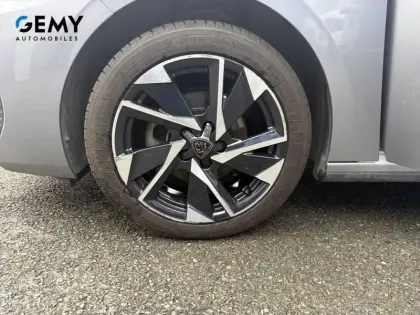 Photo 10 Peugeot 308  PureTech 130ch S&S BVM6
