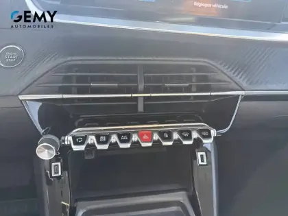 Photo 17 Peugeot 208  Electrique 50 kWh 136ch