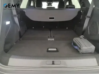 Photo 5 Peugeot 5008  Hybrid 145 ch e-DCS6