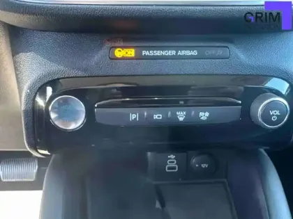 Photo 8 Ford Kuga  2.5 Duratec 180 ch FlexiFuel FHEV E85 Powershift