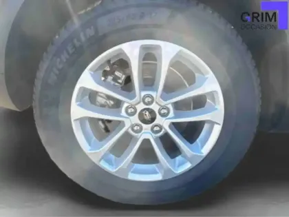 Photo 15 Ford Kuga  2.5 Duratec 180 ch FlexiFuel FHEV E85 Powershift