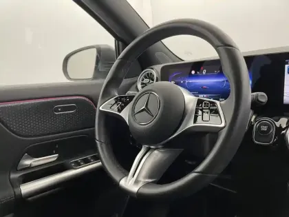 Photo 22 Mercedes EQA  250+
