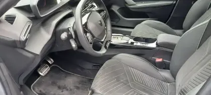 Photo 11 Peugeot 208  Hybrid 145 ch e-DCS6