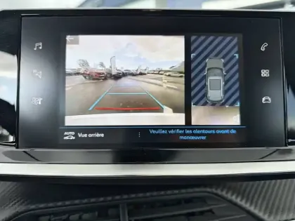 Photo 21 Peugeot 2008  PureTech 100 S&S BVM6
