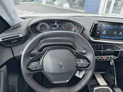 Photo 9 Peugeot 2008  PureTech 100 S&S BVM6