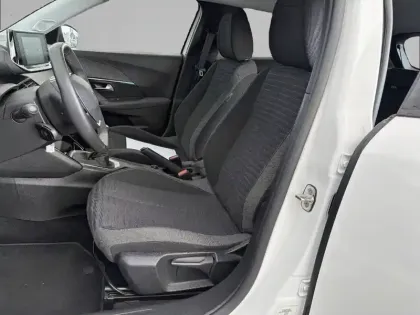 Photo 10 Peugeot 2008  PureTech 100 S&S BVM6