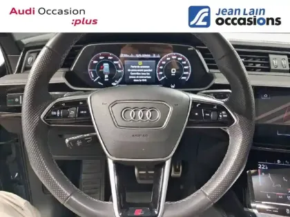 Photo 11 Audi E-tron Q8  55 408 ch 114 kWh Quattro