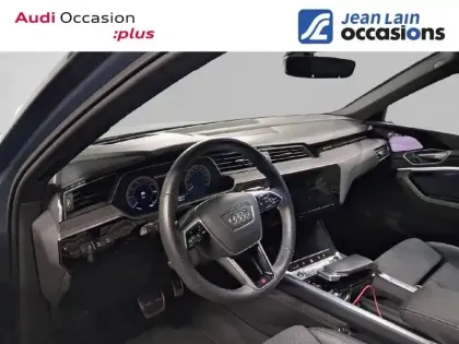 Photo 10 Audi E-tron Q8  55 408 ch 114 kWh Quattro