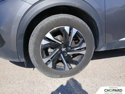 Photo 11 Peugeot 2008  PureTech 130 S&S EAT8