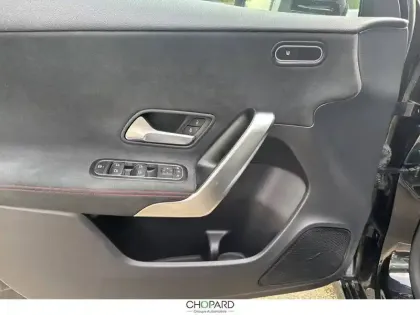 Photo 10 Mercedes Classe A  180 d 7G-DCT