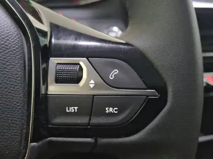 Photo 36 Peugeot 208  Electrique 50 kWh 136ch