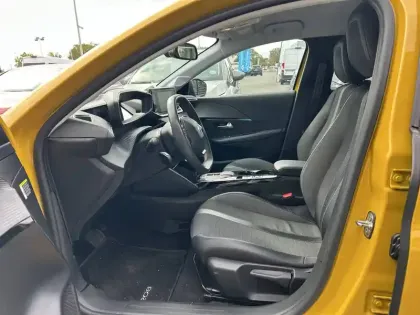 Photo 6 Peugeot 208  Electrique 50 kWh 136ch