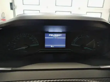 Photo 9 Peugeot 208  Hybrid 110 ch e-DCS6