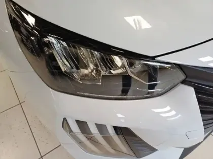 Photo 14 Peugeot 208  Hybrid 110 ch e-DCS6