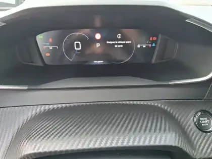 Photo 9 Peugeot 2008  Hybrid 145 ch e-DCS6