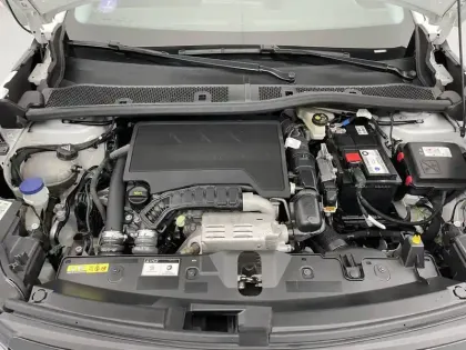 Photo 20 Peugeot 2008  PureTech 130 S&S EAT8