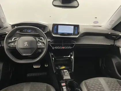 Photo 24 Peugeot 2008  PureTech 130 S&S EAT8