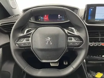 Photo 22 Peugeot 2008  PureTech 130 S&S EAT8