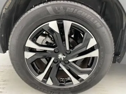Photo 15 Peugeot 2008  PureTech 130 S&S EAT8