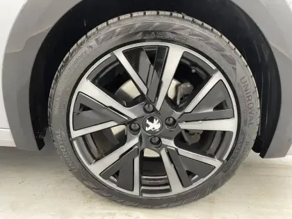 Photo 17 Peugeot 208  PureTech 100 S&S BVM6