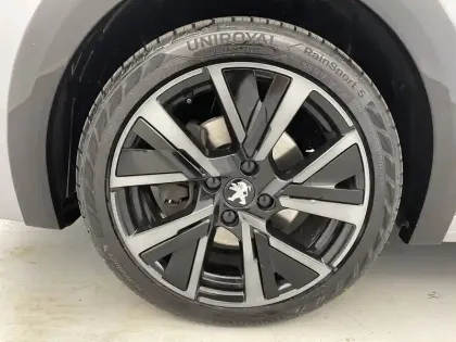 Photo 16 Peugeot 208  PureTech 100 S&S BVM6