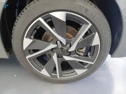 Photo 10 Peugeot 308  PHEV 180 e-EAT8