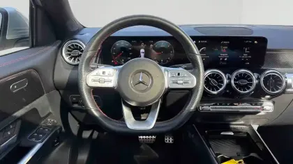 Photo 11 Mercedes GLB  200 d 8G-DCT